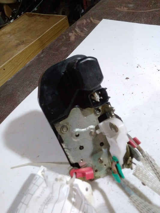 Front Door Latch DODGE NEON Right 03