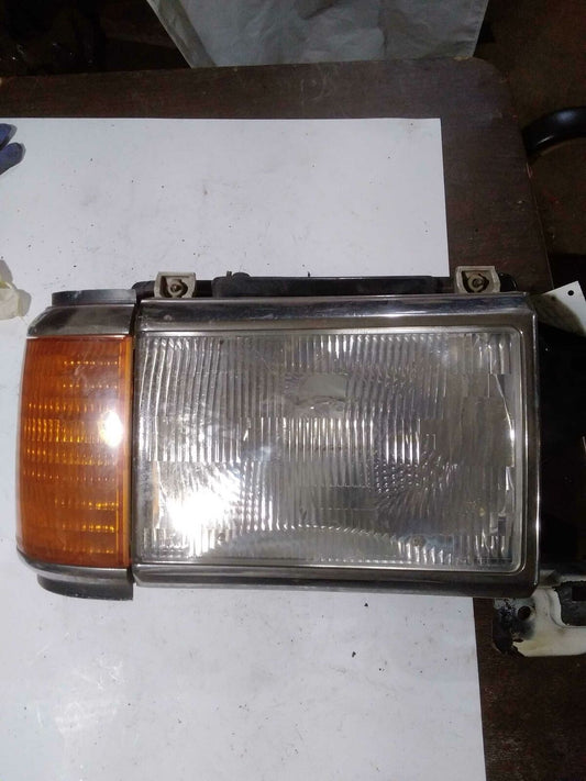 Headlamp Assembly FORD BRONCO Right 80 81 82 83 84 85 86