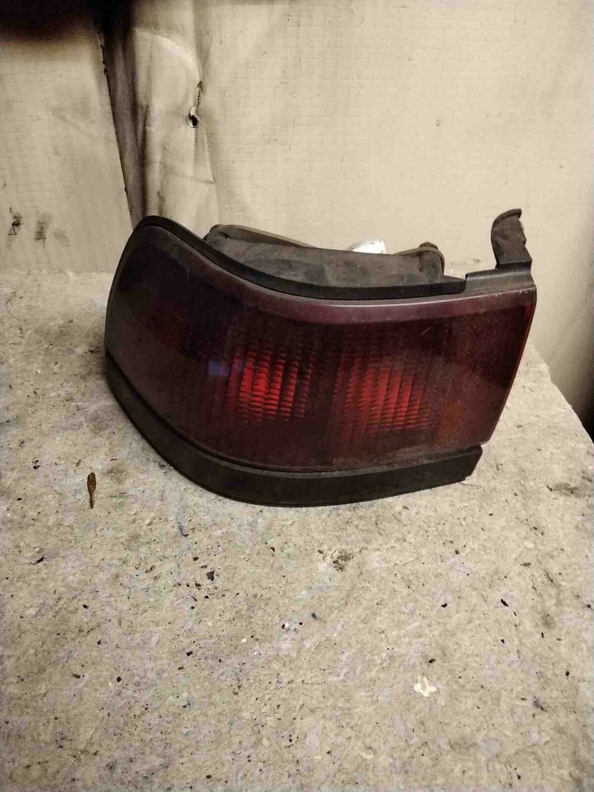 Tail Light Assembly MERCURY TRACER Left 94 95 96