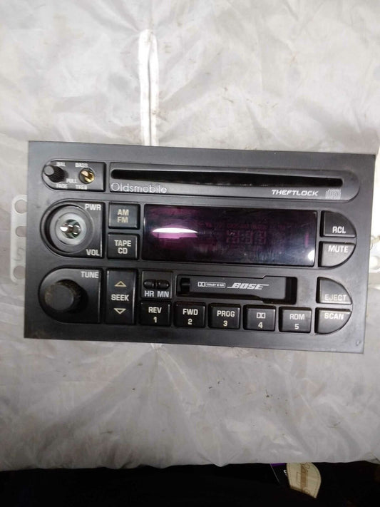 Audio & Visual Equip.(radio) OLDS INTRIGUE 96 98 99 00