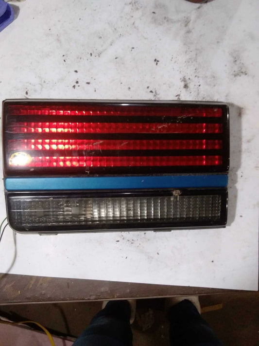 Tail Light Assembly (Pontiac 2000) P2000 Right 90