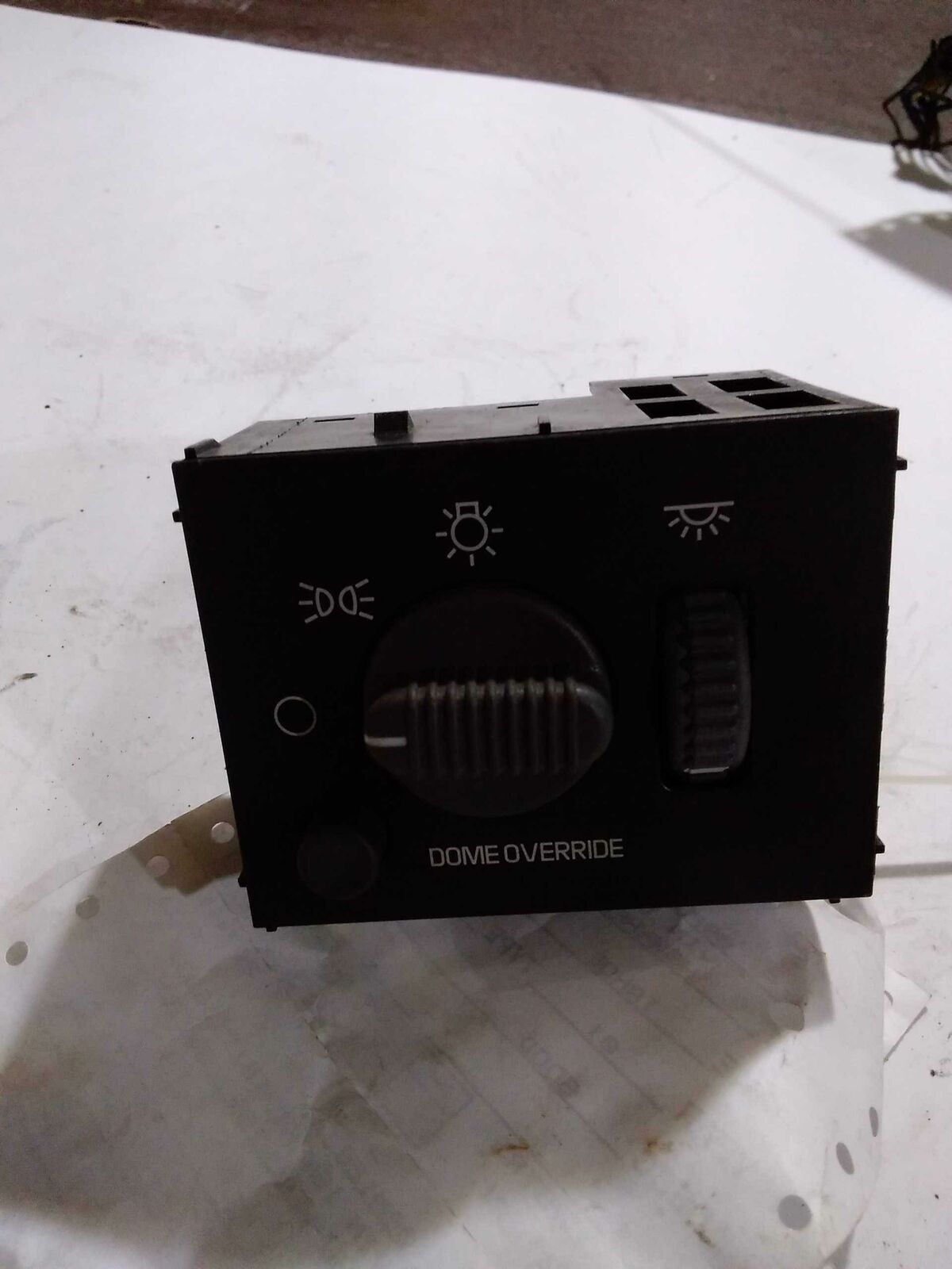 Headlight Switch CHEVY TAHOE 01