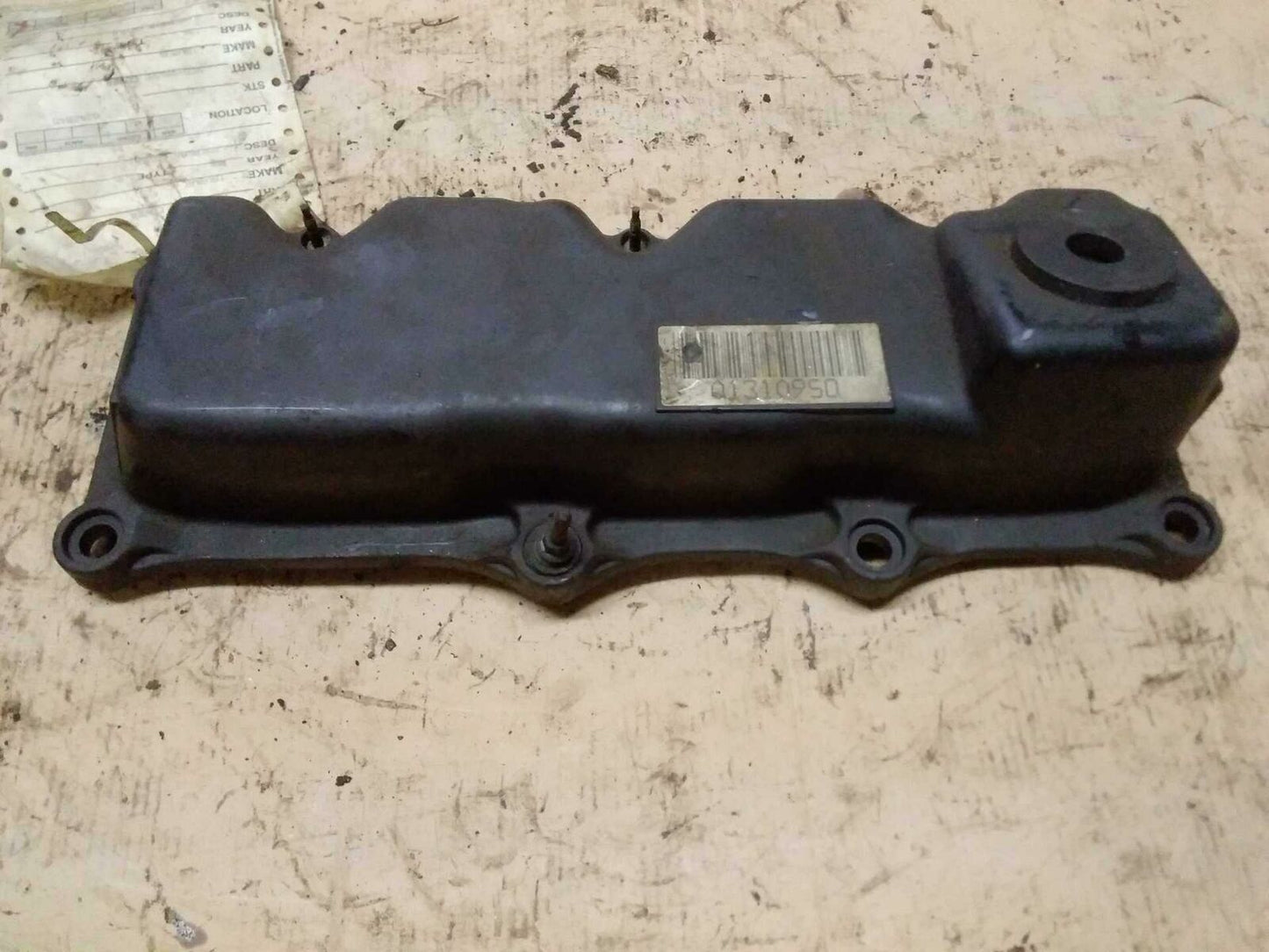 Valve Cover FORD TAURUS 96