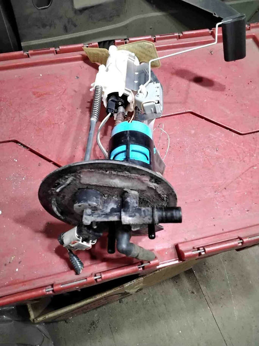 Fuel Pump CHEVY IMPALA 00 01 02 03