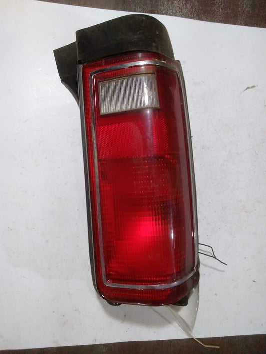 Tail Light Assembly DODGE CARAVAN Left 84 85 86