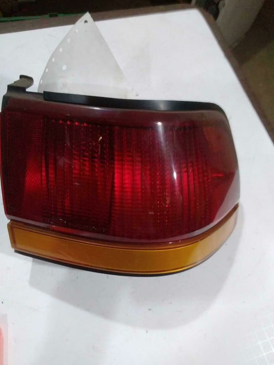 Tail Light Assembly FORD ESCORT Right 94 95 96