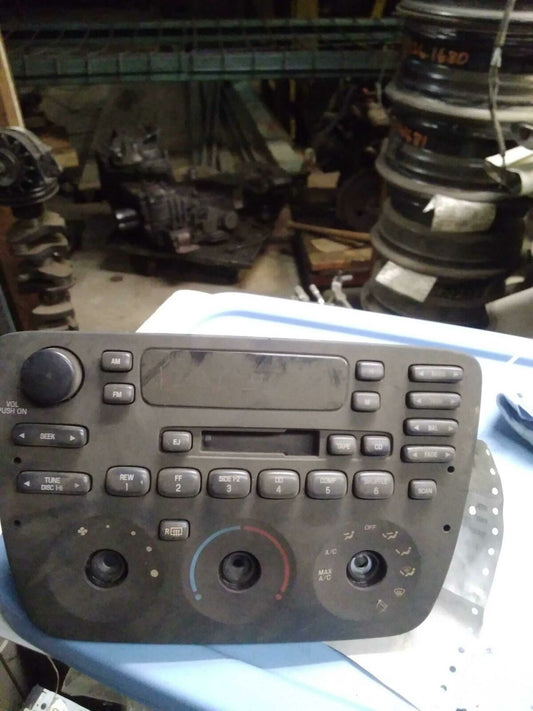 Audio & Visual Equip.(radio) FORD TAURUS 00