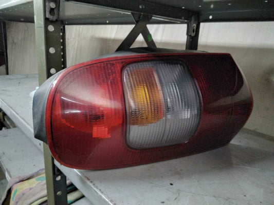 Tail Light Assembly PONTIAC MONTANA VAN Left 99 00 01 02 03 04 05