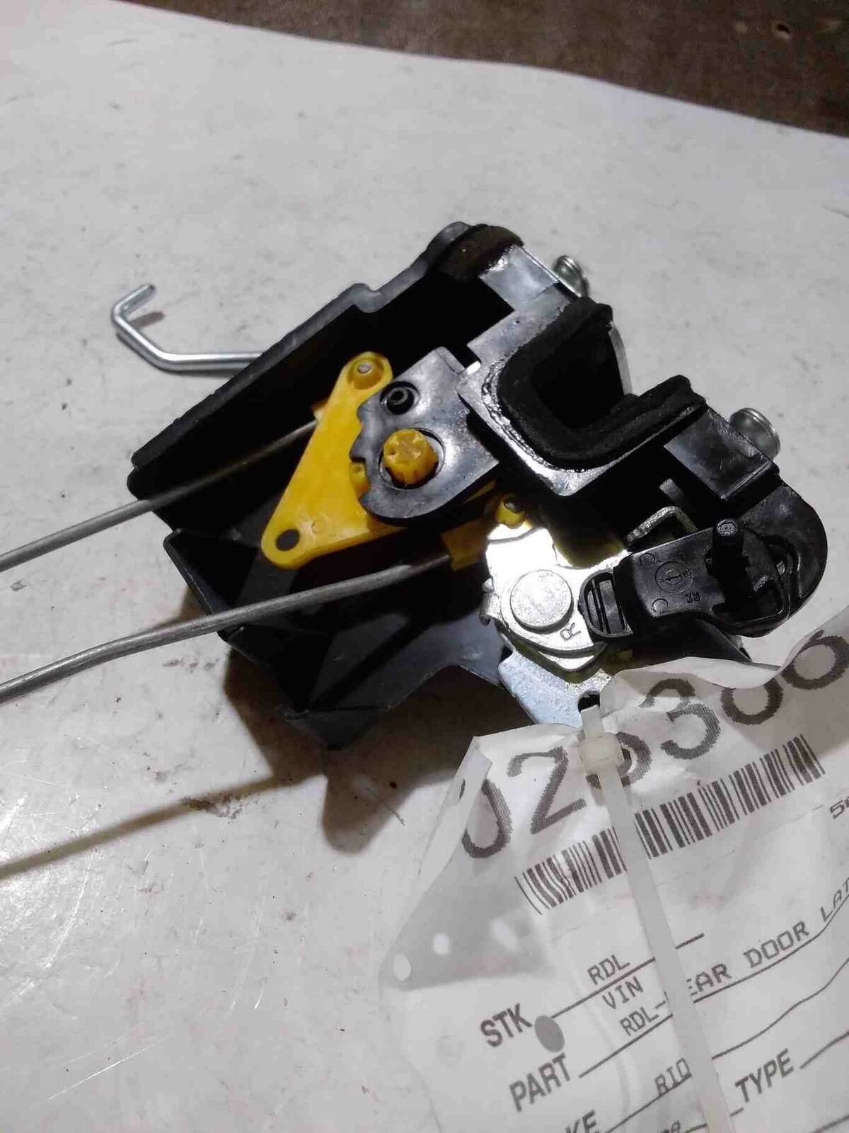 Rear Door Latch KIA RIO Right 09