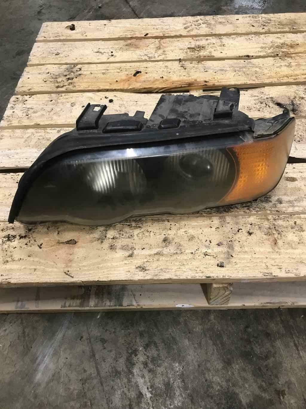 Headlamp Assembly BMW X5 Left 00 01 02 03
