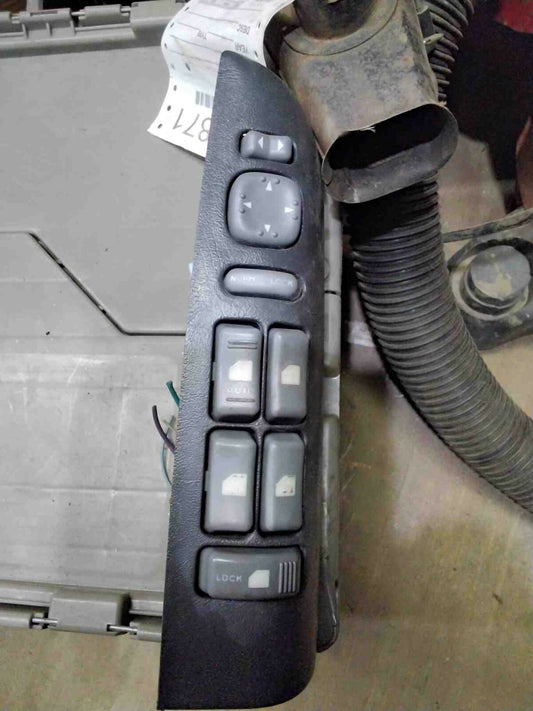 Door Switch Front BLAZER S10/JIMMY S15 98