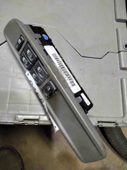 Door Switch Front GMC ENVOY XL 02 03 04 05
