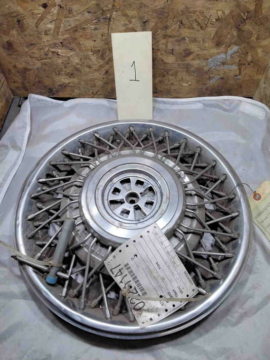 Wheel Cover CADILLAC SEVILLE 86 87 88