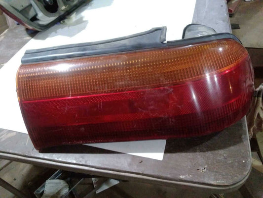 Tail Light Assembly EAGLE TALON Right 92 93 94
