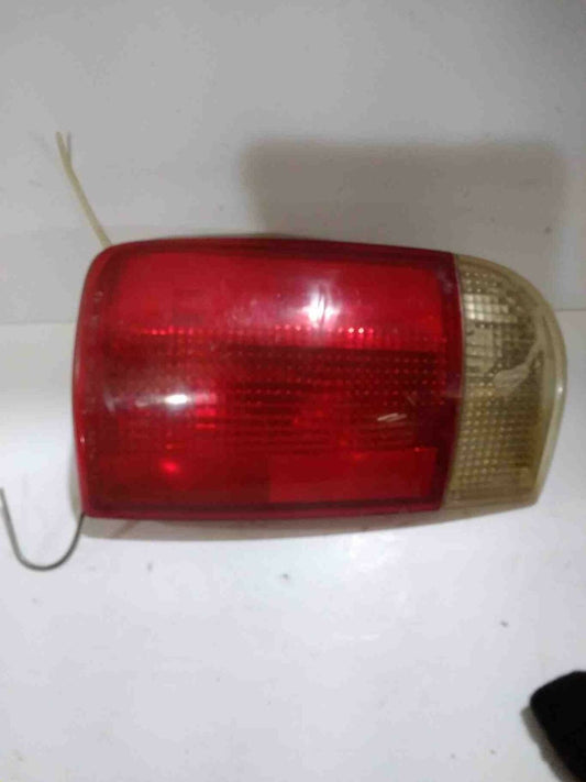 Tail Light Assembly BLAZER S10/JIMMY S15 Right 95 96 97 98 99 00 01 02 03 04 05