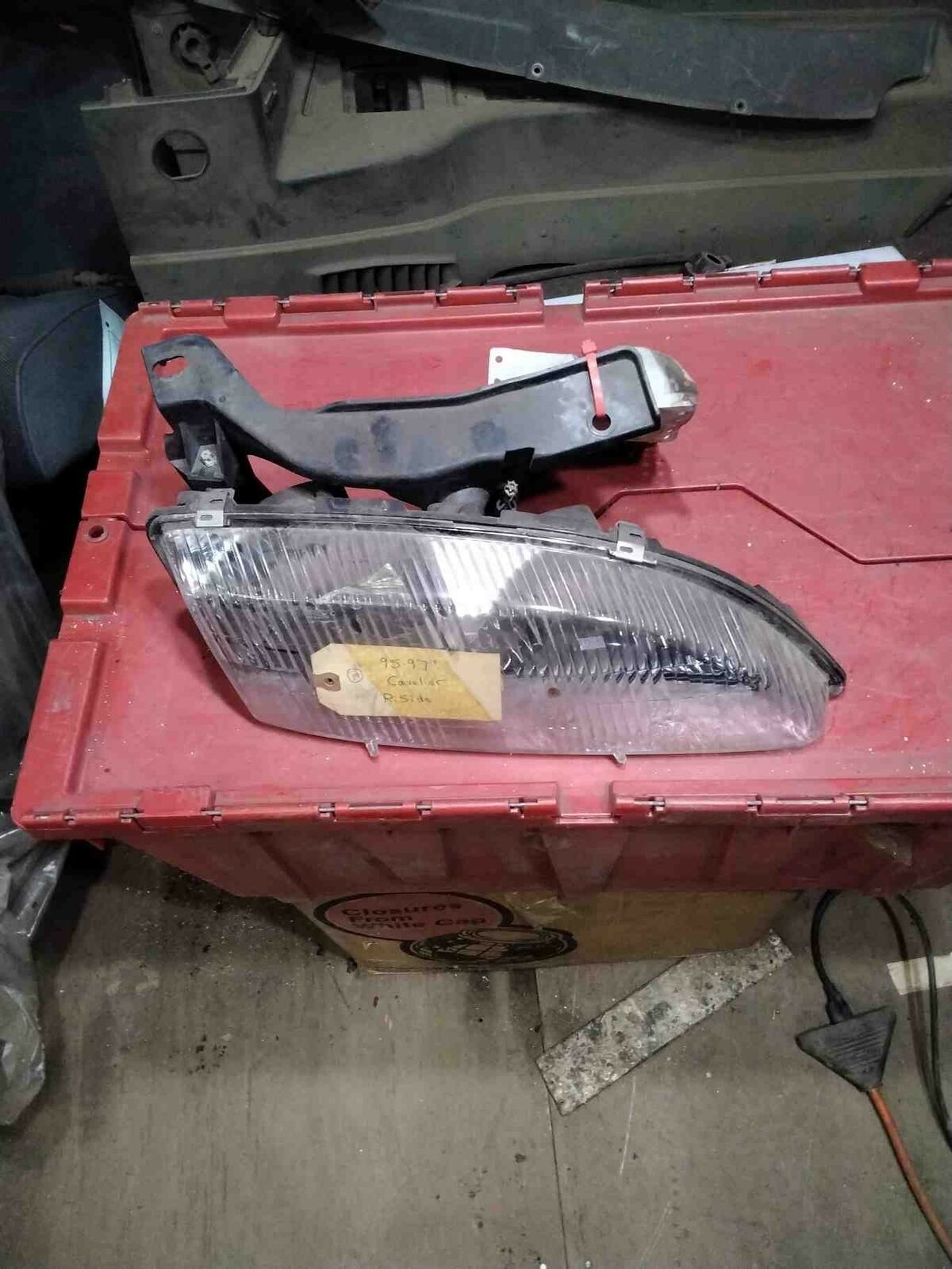 Headlamp Assembly CHEVY CAVALIER Right 95 96 97 98 99