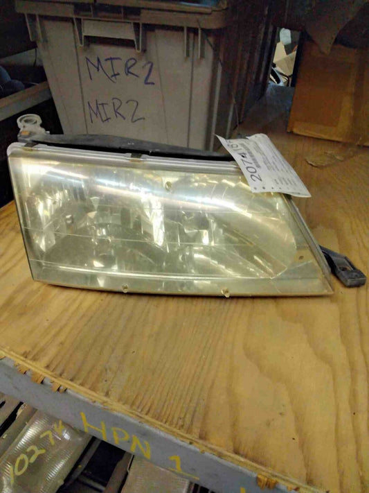 Headlamp Assembly TOYOTA AVALON Right 98 99