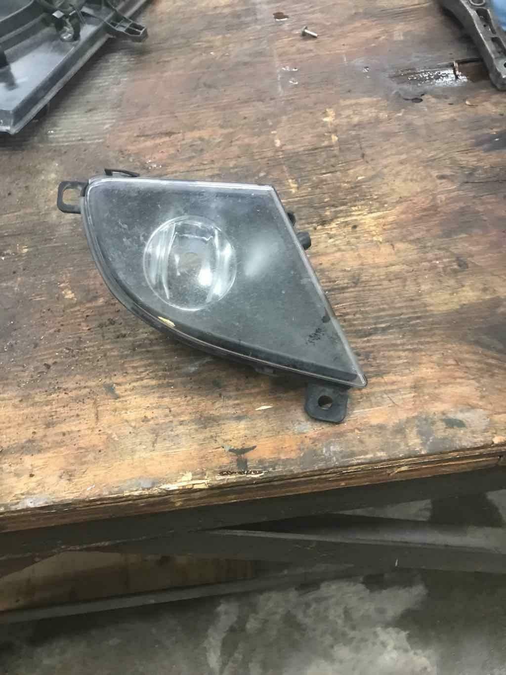 Front Fog Lamp BMW 528I Right 08 09 10