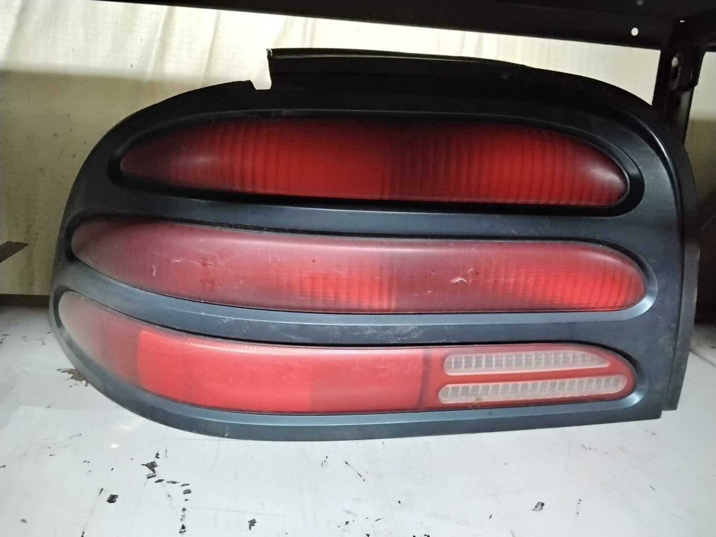 Tail Light Assembly FORD MUSTANG Left 94 95