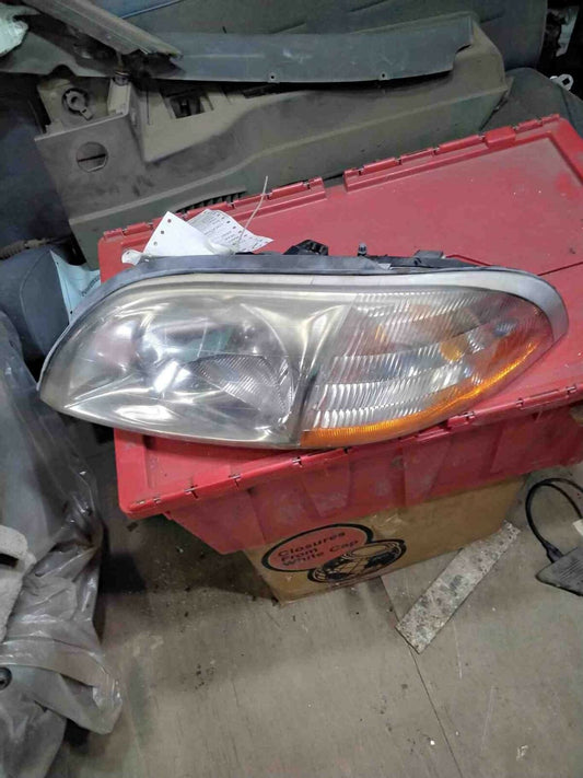 Headlamp Assembly FORD WINDSTAR Left 99 00 01 02 03