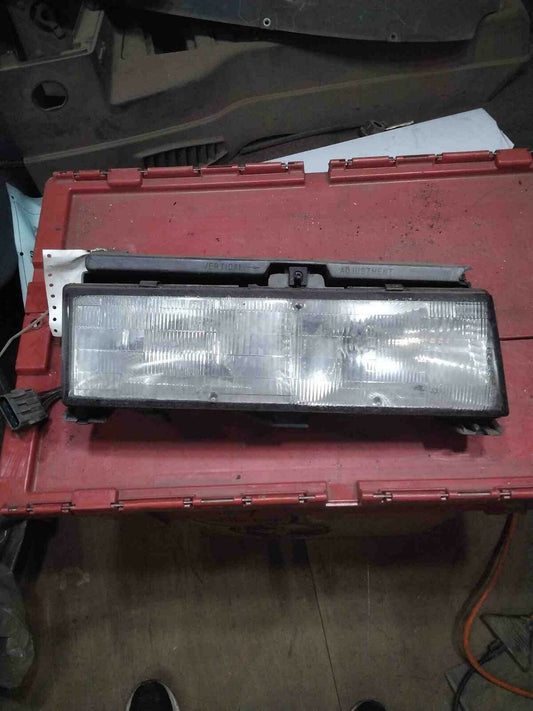 Headlamp Assembly PONTIAC GRAND AM Right 86 87 88