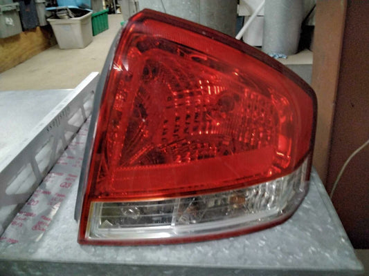 Tail Light Assembly KIA SPECTRA Right 07 08 09