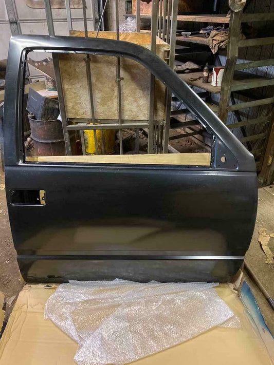 NEW afternarket Front Door CHEVY PICKUP 1500 Right 88 - 02