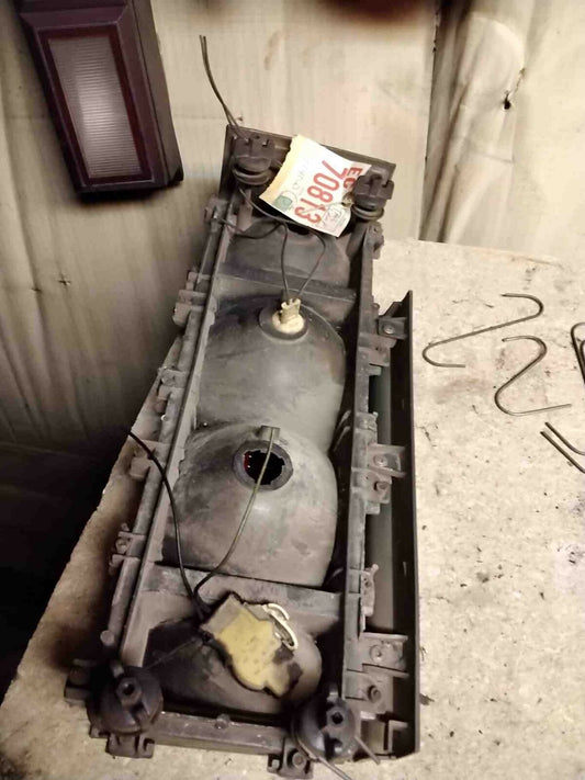 Tail Light Assembly BUICK Le Sabre Right 81