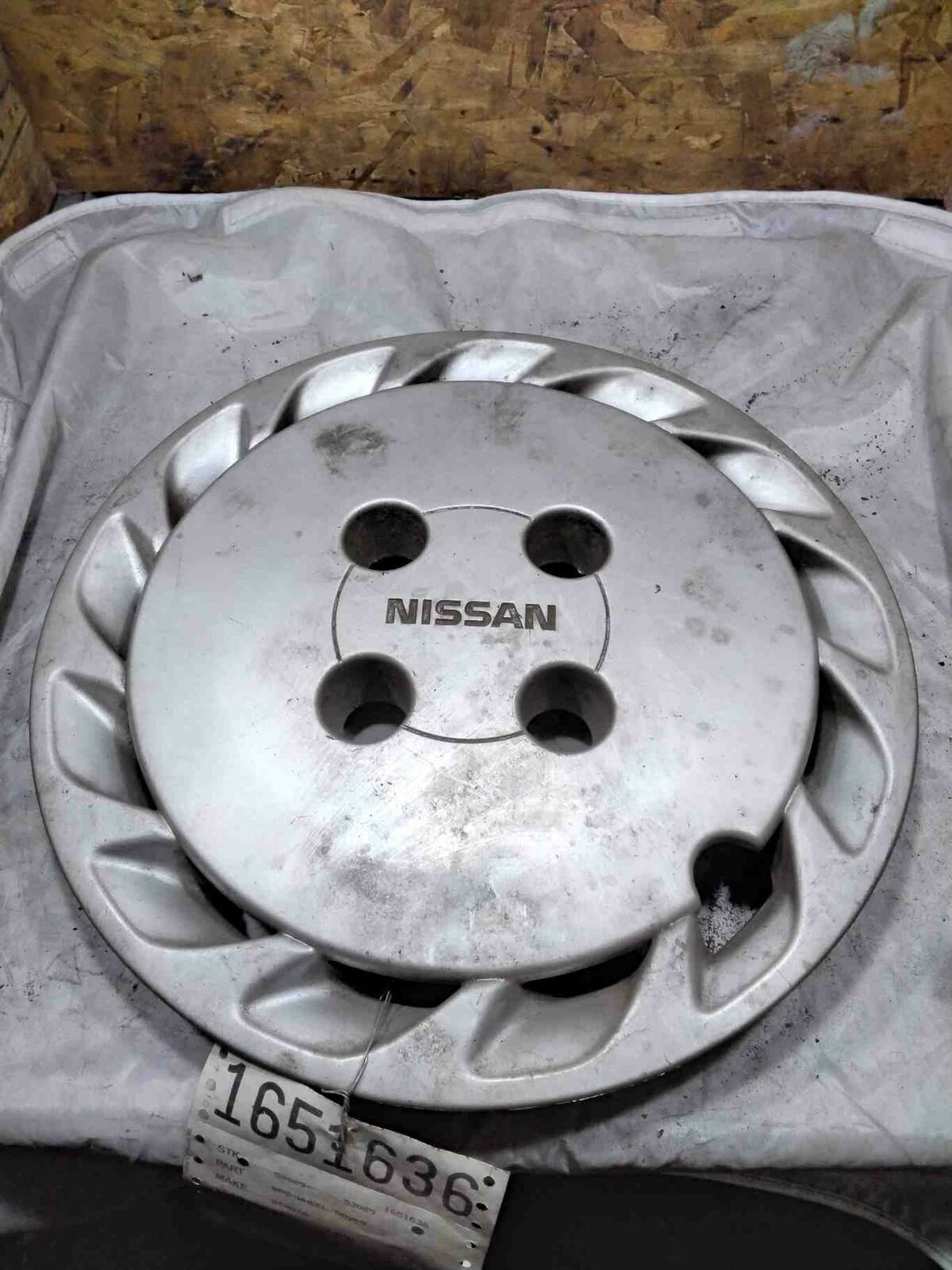 Wheel Cover NISSAN STANZA 89 90 91 92