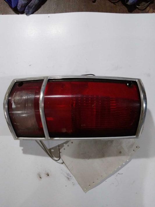 Tail Light Assembly BLAZER S10/JIMMY S15 Left 83 - 94