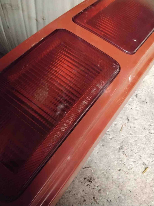 Tail Light Assembly CHEVY LUMINA Right 90 91 92 93 94