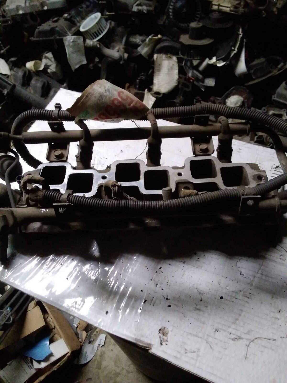 Intake Manifold DODGE CARAVAN 90 91 92