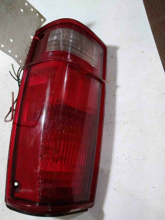 Tail Light Assembly S10/S15/SONOMA TRUCK Right 82 - 93