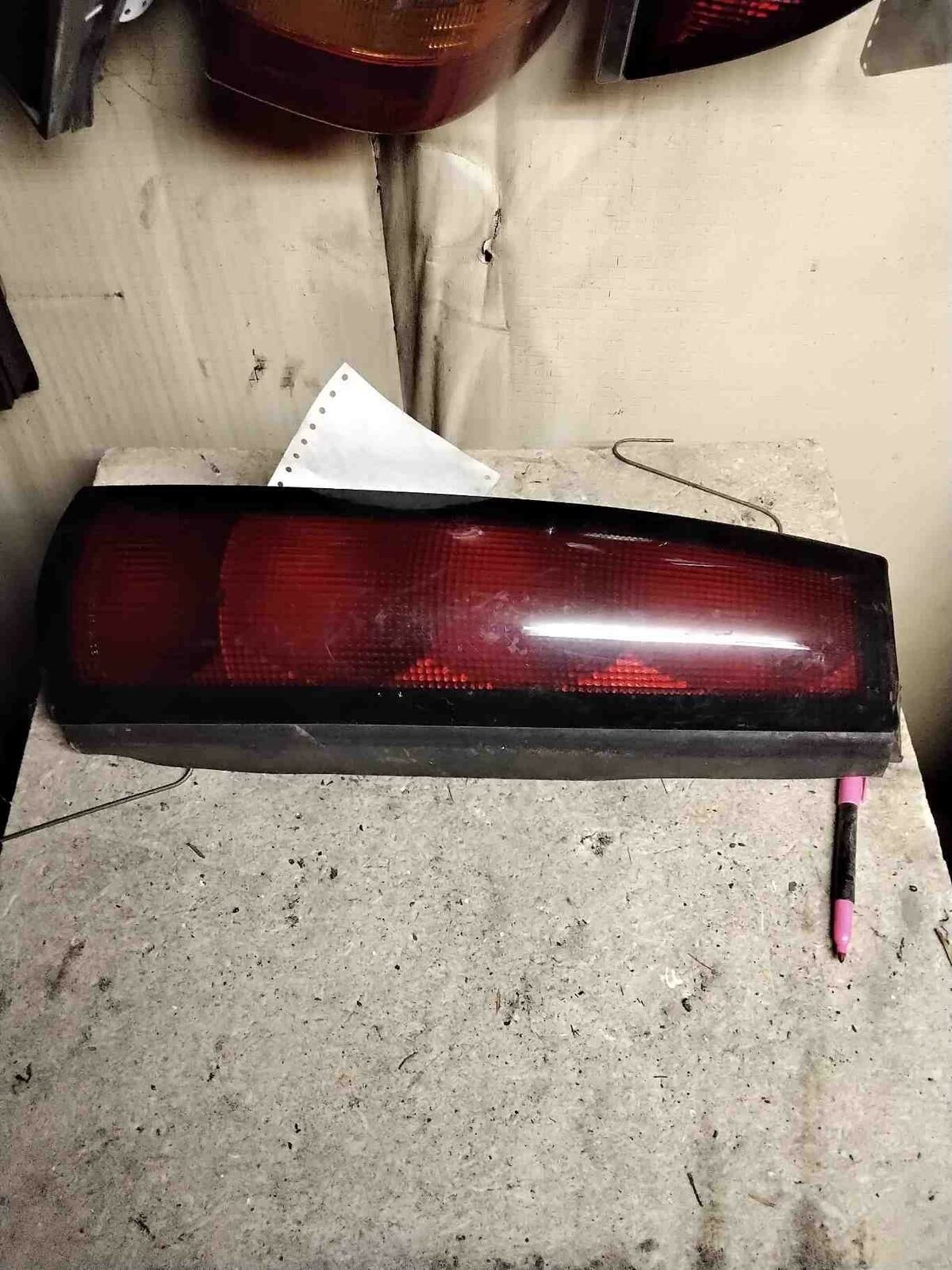 Tail Light Assembly CHEVY LUMINA VAN Right 90 91 92 93 94 95 96