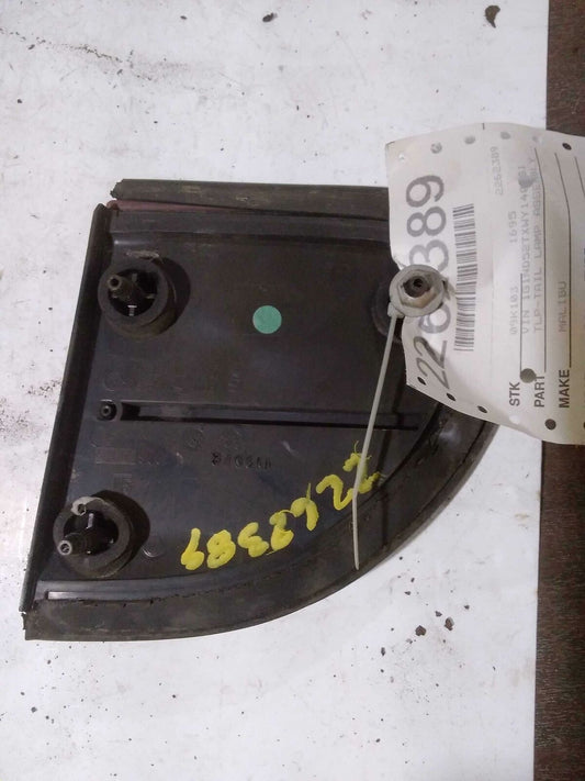 Tail Light Assembly CHEVY MALIBU Right 97 98 99 00 01 02 03 04 05