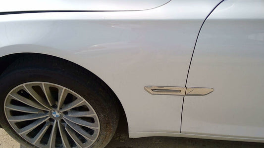 Fender BMW 750 SERIES Left 09 10 11 12 13 14 15