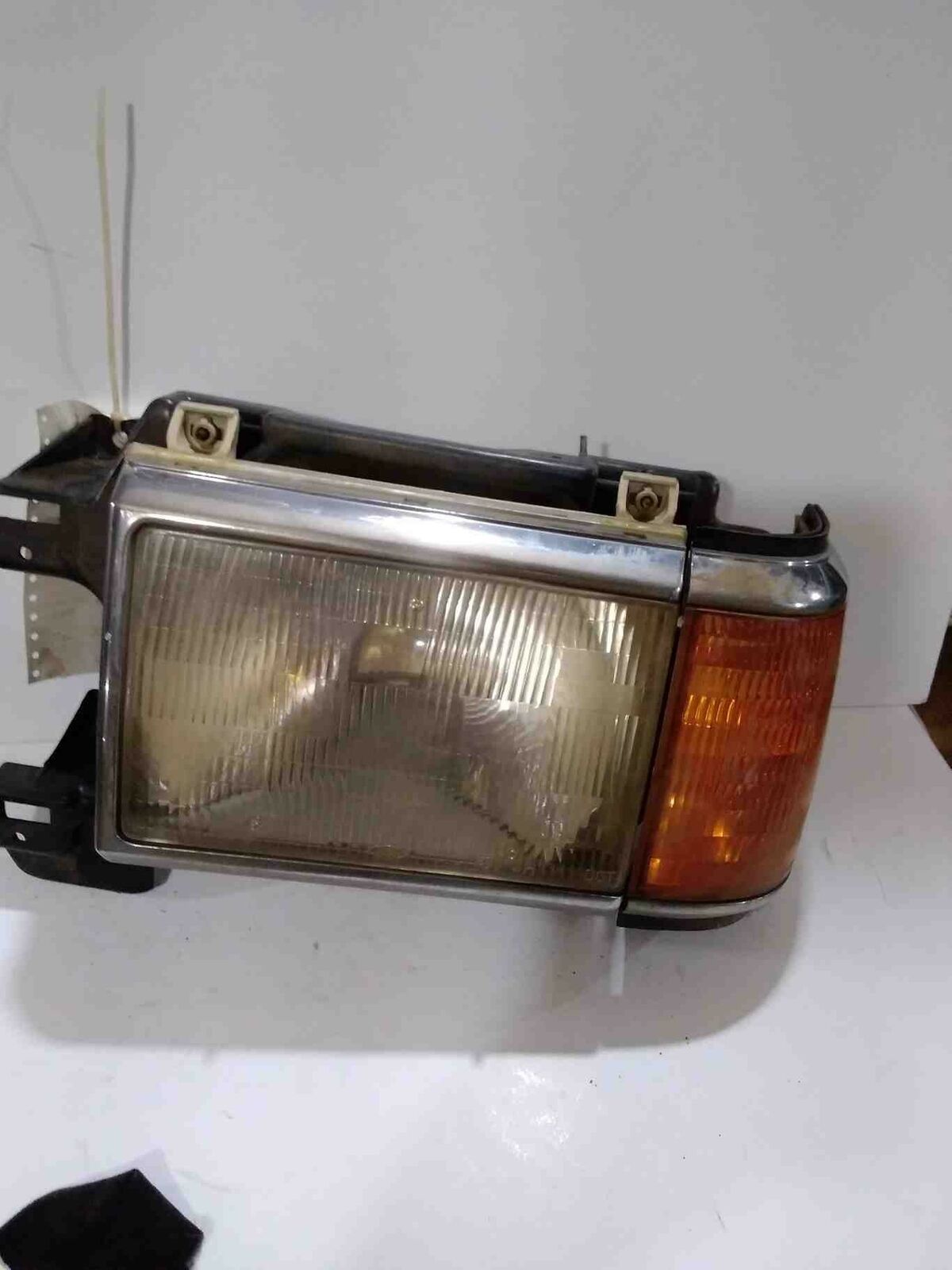 Headlamp Assembly FORD BRONCO Left 87 88 89 90 91