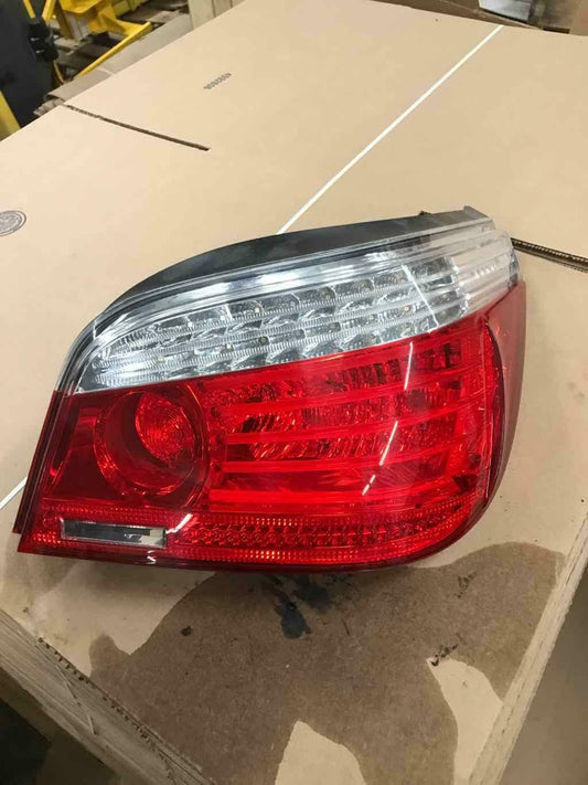 Tail Light Assembly BMW 528I Right 08 09 10