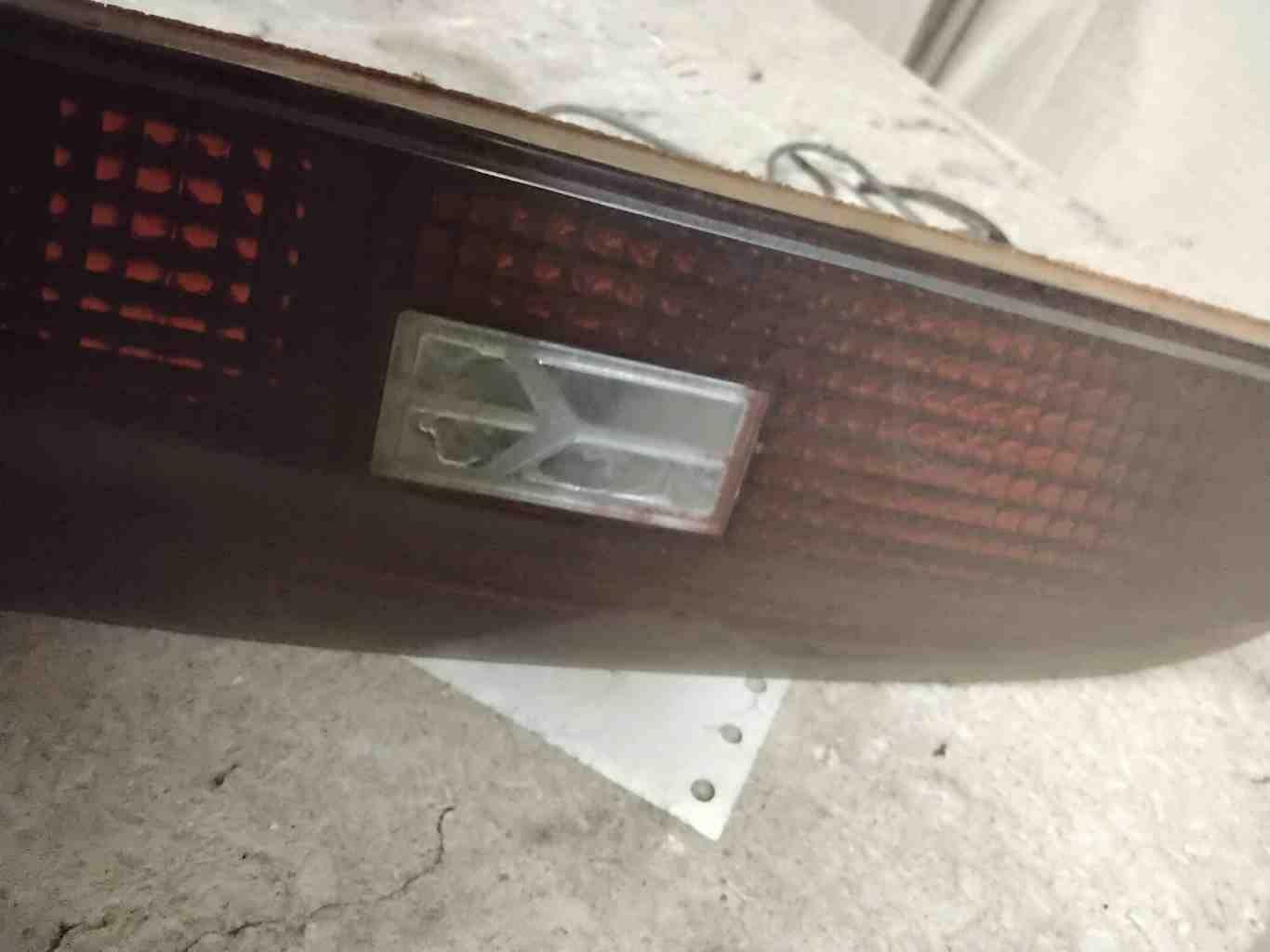 Tail Light Assembly OLDSMOBILE Right 88