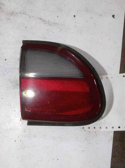 Tail Light Assembly CHEVY MALIBU Right 97 98 99 00 01 02 03 04 05
