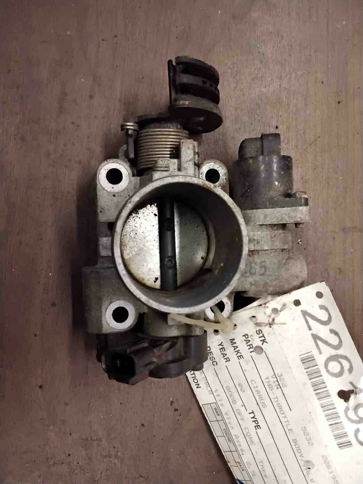 Throttle Body/valve Assy CHRYSLER CIRRUS 98 99 00