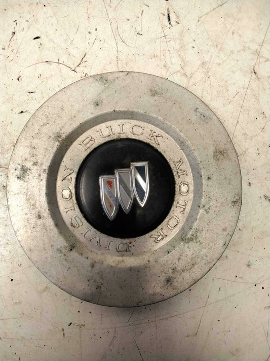 Center Cap BUICK ROADMASTER 92