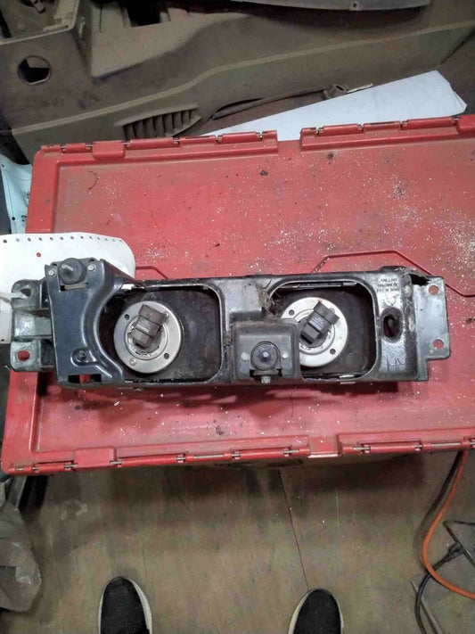 Headlamp Assembly OLDS CIERA Right 91 92 93 94 95 96