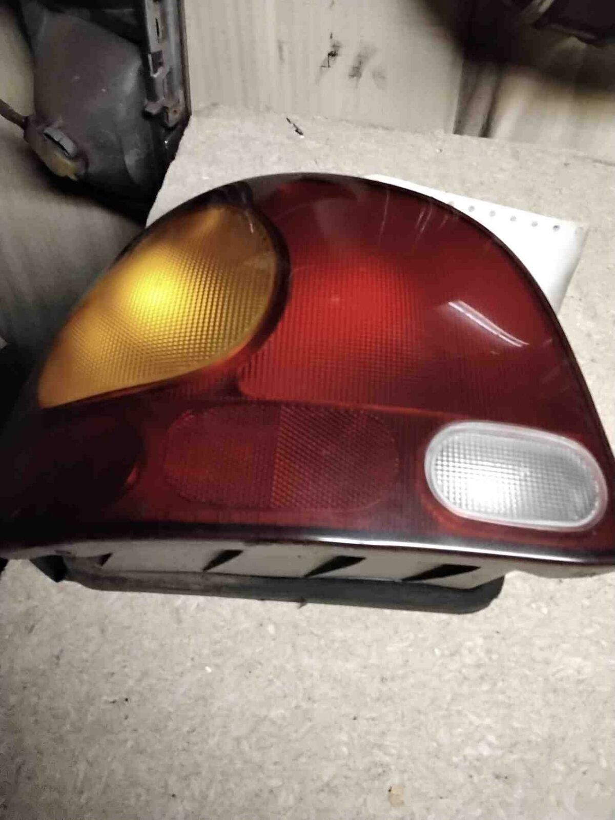 Tail Light Assembly HYUNDAI ACCENT Right 95 96 97