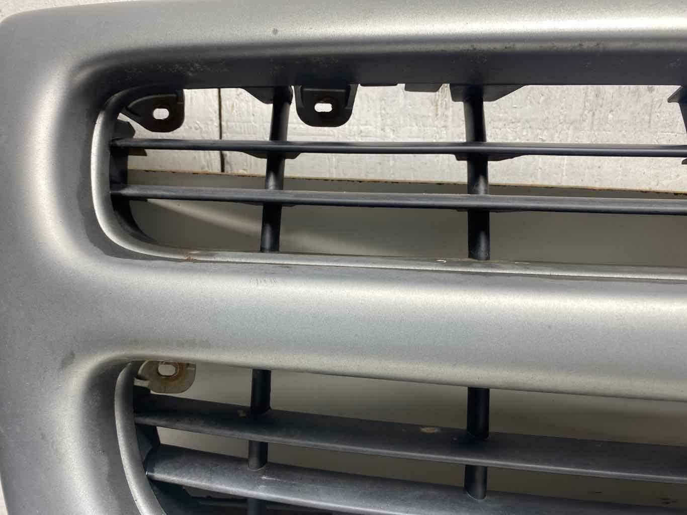 Grille DODGE VAN 3500 SERIE 98 99 00 01 02 03