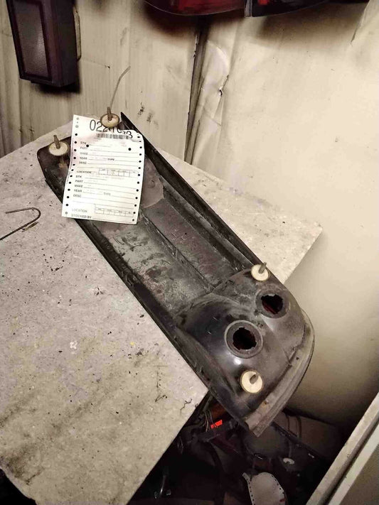 Tail Light Assembly CHEVY CAVALIER Left 88 89 90