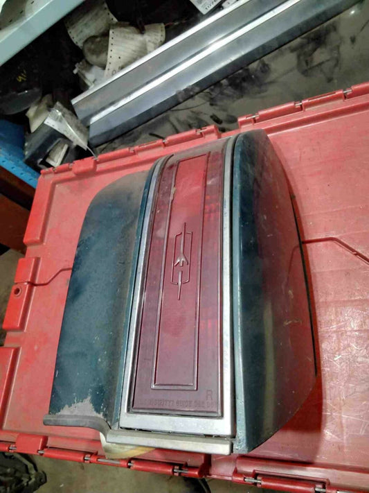 Tail Light Assembly OLDS CUTLASS Right 74 75 76 77