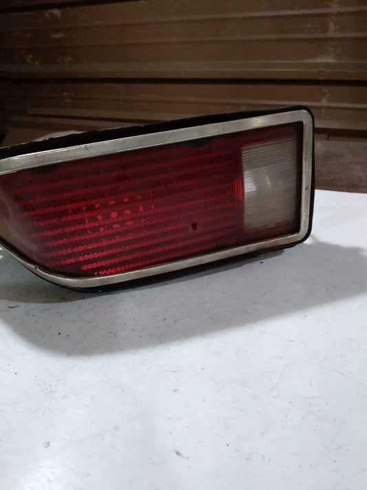 Tail Light Assembly CHEVY CAMARO Right 74 75 76 77