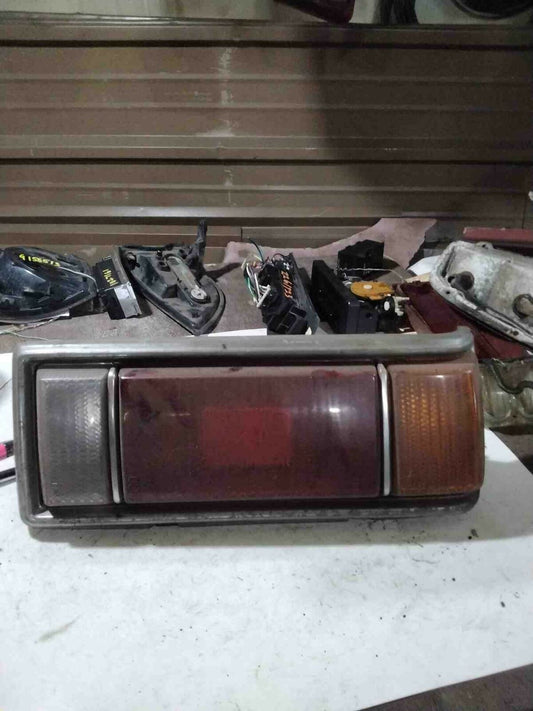 Tail Light Assembly HONDA ACCORD Right 76 77 78