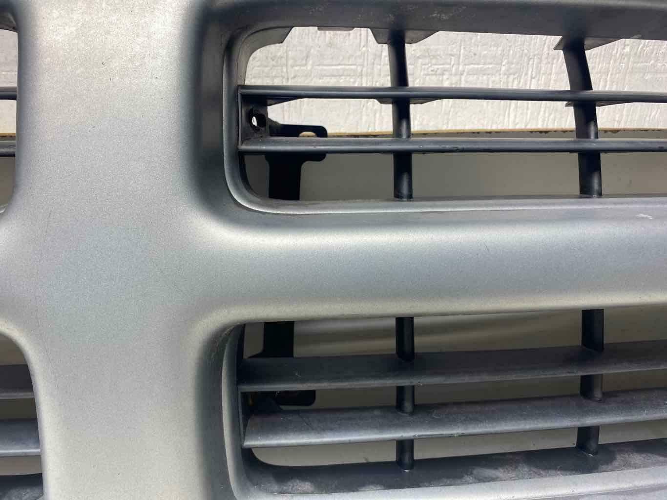 Grille DODGE VAN 3500 SERIE 98 99 00 01 02 03